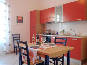 Monolocale Rosso Tuttialmare Castellammare del Golfo Sicilia